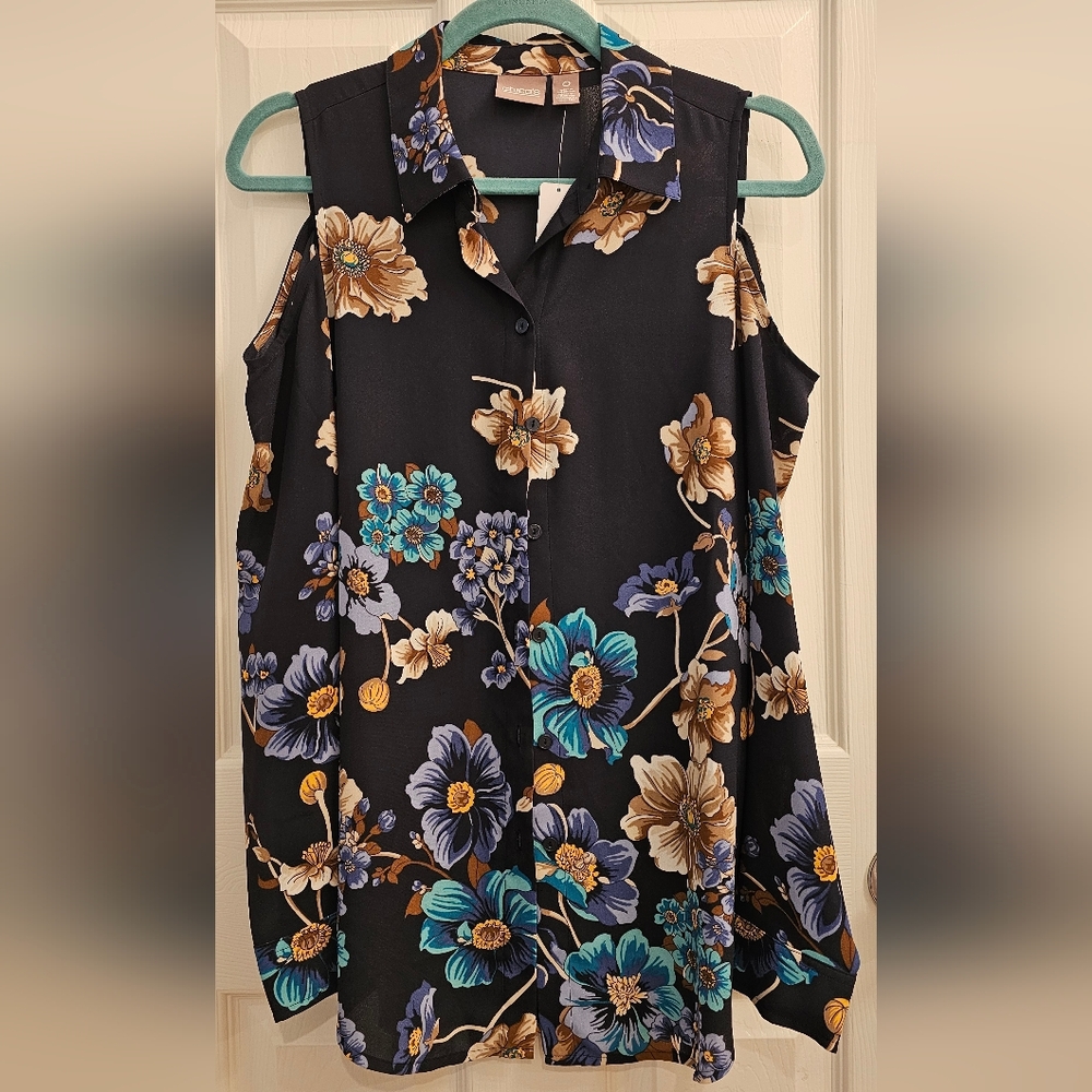 CHICO'S Deep Navy Floral Long sleeve Cold Shoulder Blouse NWT